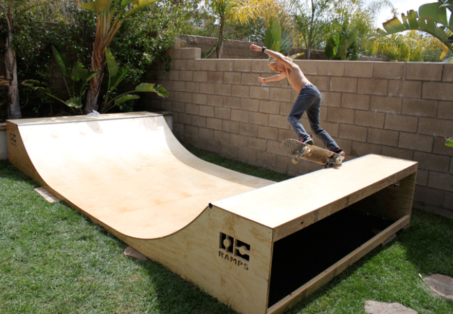 OC Ramps Garage Mini Ramp 2&#39; Tall - Halfpipe